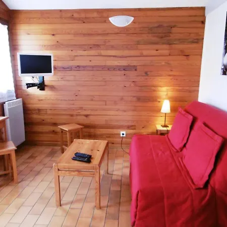 Les Aubepines 度假居 *